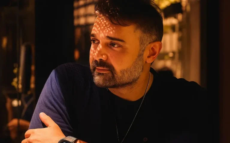 Mahaakshay Chakraborty