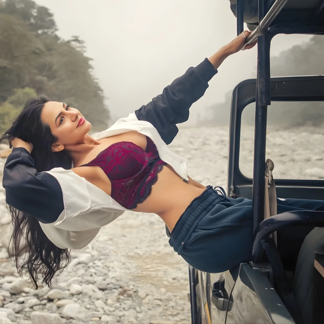 Akanksha Chamola age