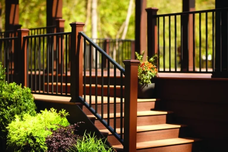 Choosing Between Metal, Glass, and Composite Railings for Your Deck